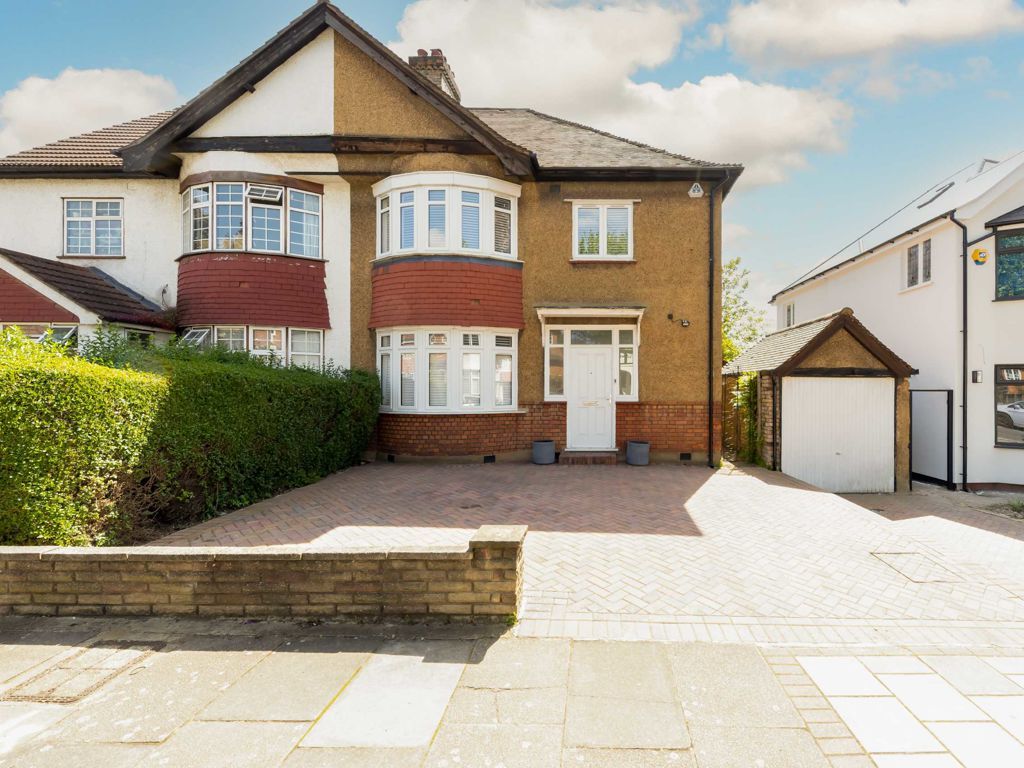 4 bed semi-detached house for sale in Neeld Crescent, London NW4, £900,000