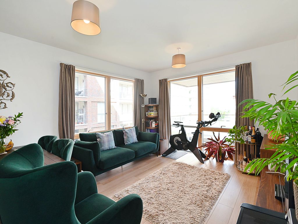 2 bed flat for sale in Eddington Court, 1 Silvertown Square E16, £475,000