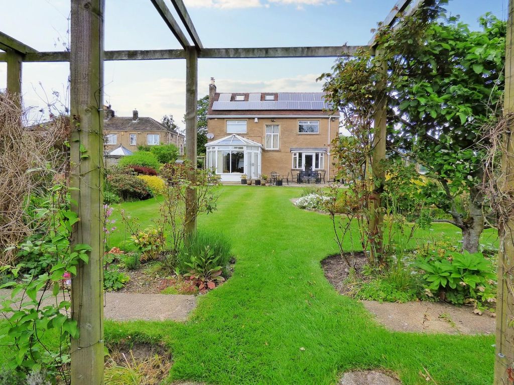 4 bed detached house for sale in Warren House, Skipton Road, Gargrave BD23, £750,000