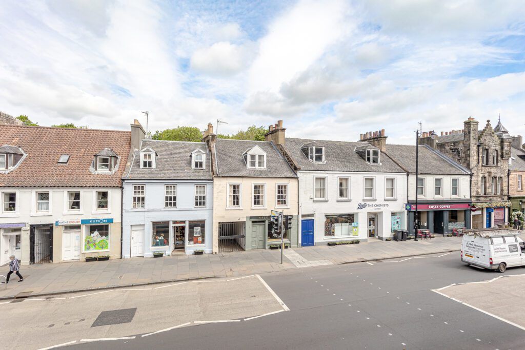 5 bed maisonette for sale in High Street, Linlithgow EH49, £349,000