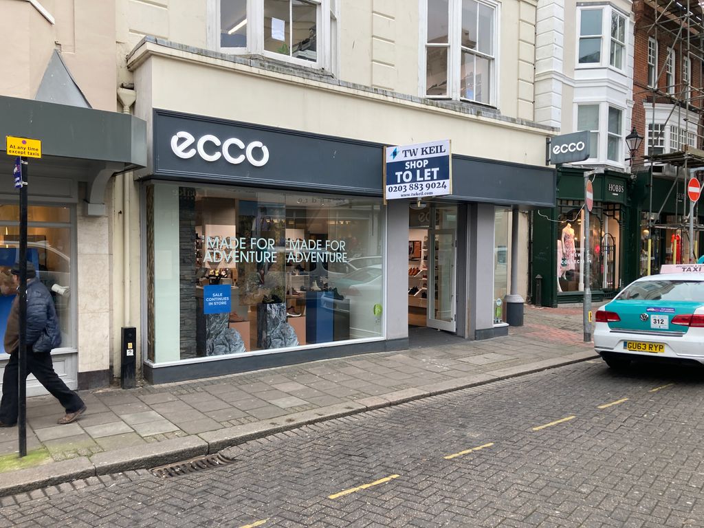 Retail premises to let in East Street, Brighton BN1, £85,000 pa