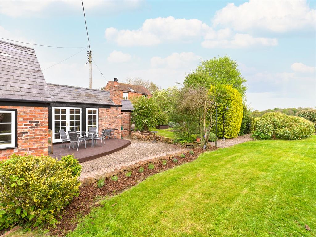 4 bed detached house for sale in Village Farm, Church Minshull, Nantwich CW5, £625,000