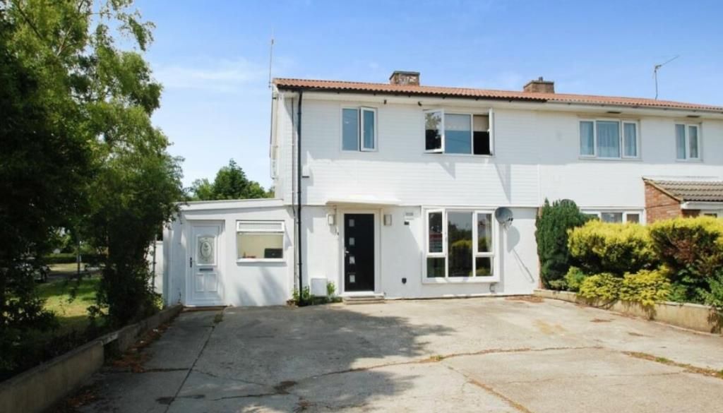 3 bed semi-detached house for sale in Hemel Hempstead, Hemel Hempstead HP2, £400,000