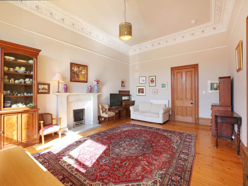 2 bed flat for sale in Grange Terrace, Grange EH9, £425,000