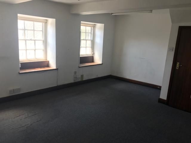 Office to let in 7A Main Street, Milnthorpe, Cumbria LA7, £5,000 pa