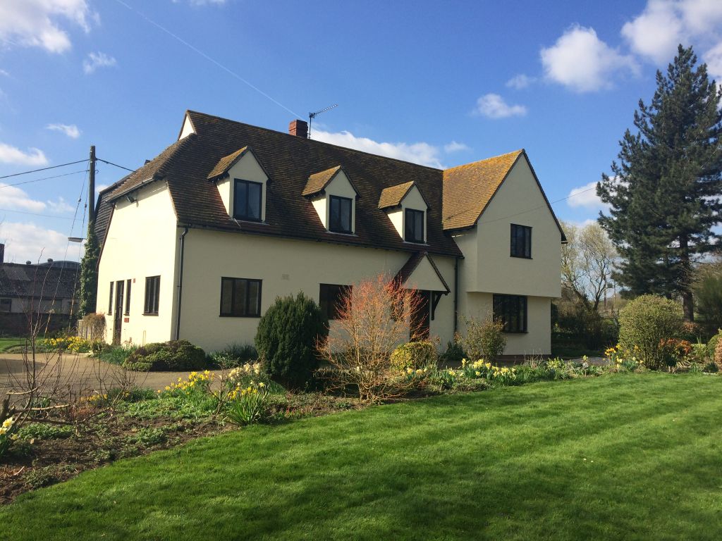 4 bed farmhouse for sale in Essex, Shalford CM7, £525,000