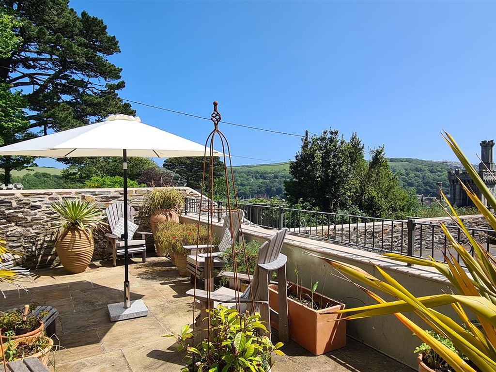 3 bed flat for sale in Place Road, Fowey PL23, £750,000