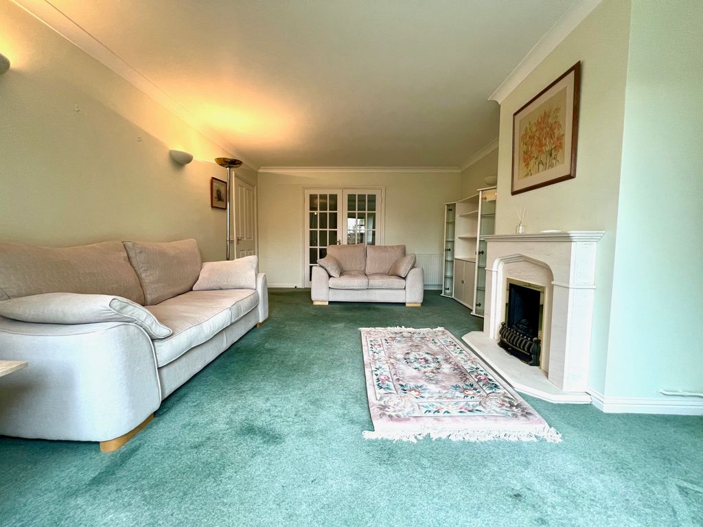 3 bed detached bungalow for sale in West Drive, Highfields Caldecote, Cambridge CB23, £400,000