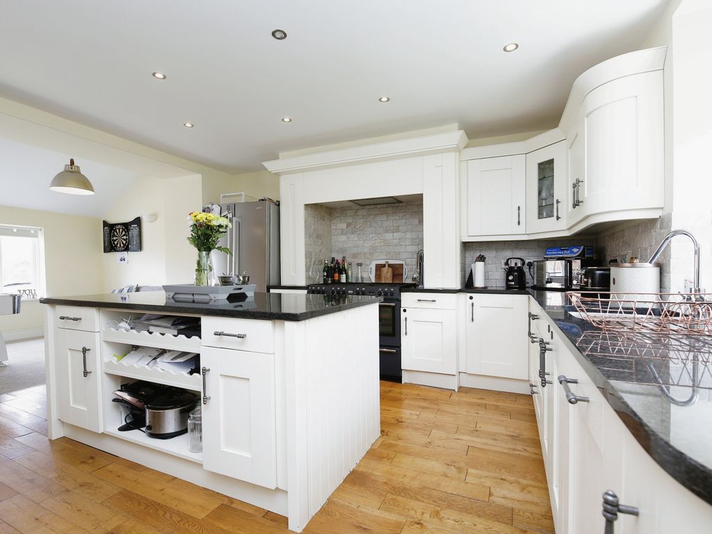 4 bed detached house for sale in Darlington Road, Durham DH1, £550,000