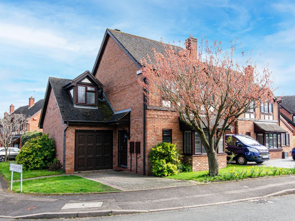 3 bed detached house for sale in Shrubbery Close, Walmley, Sutton Coldfield B76, £425,000