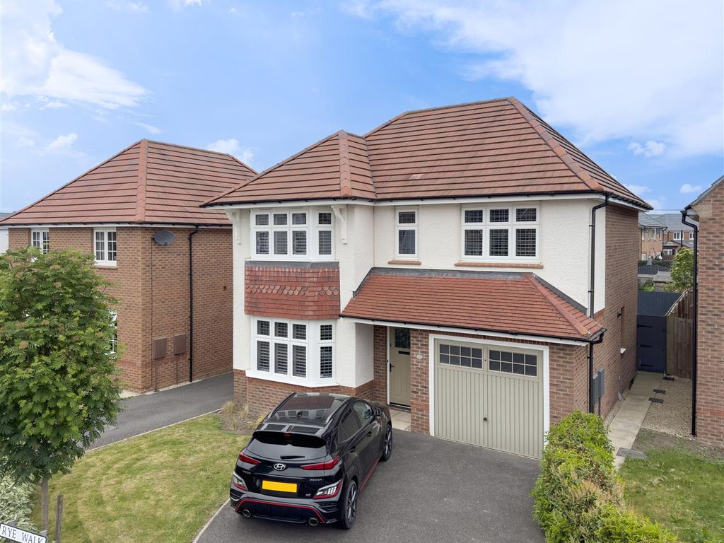 4 bed detached house for sale in Rye Walk, York YO30, £460,000