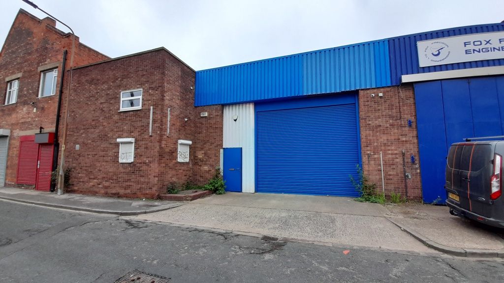 Industrial to let in 86 York Street, Hull, East Riding Of Yorkshire HU2, £19,000 pa