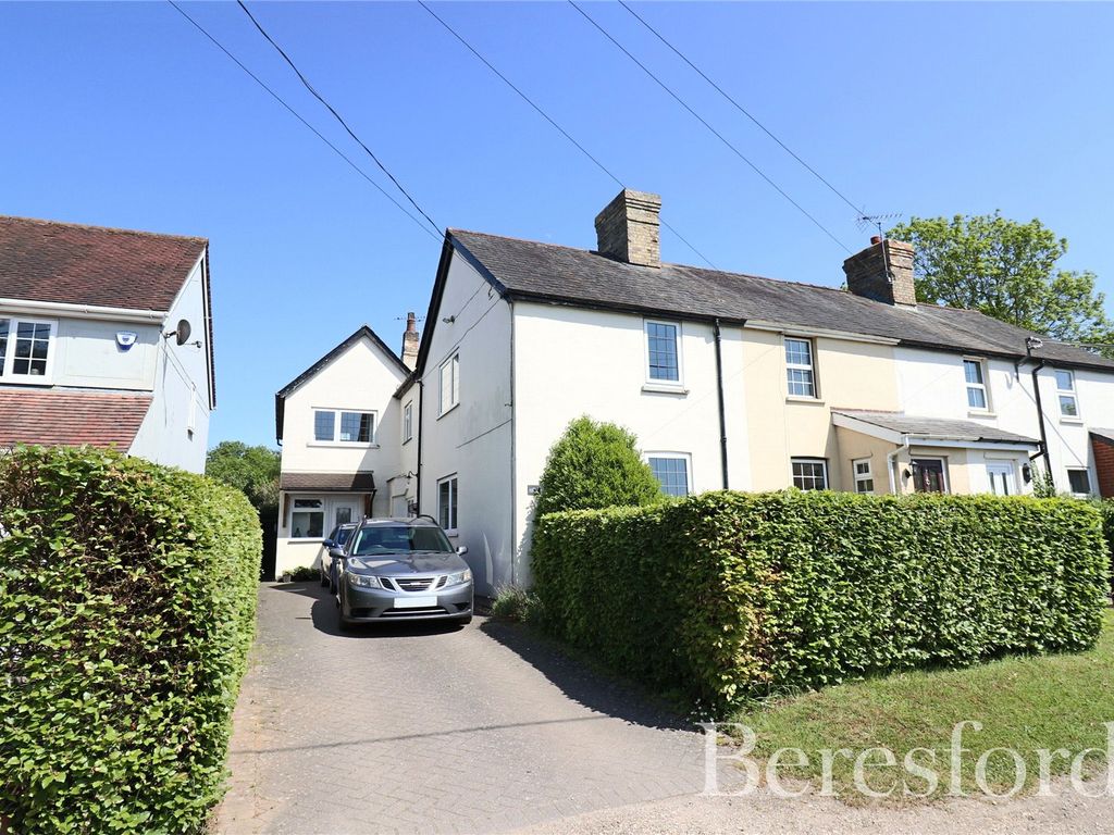 4 bed end terrace house for sale in Cambridge Road, Ugley CM22, £575,000