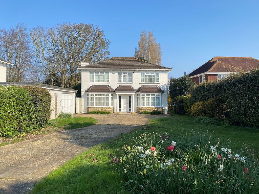 4 bed detached house for sale in Manor Way, Aldwick Bay Estate, Bognor Regis, West Sussex PO21, £800,000