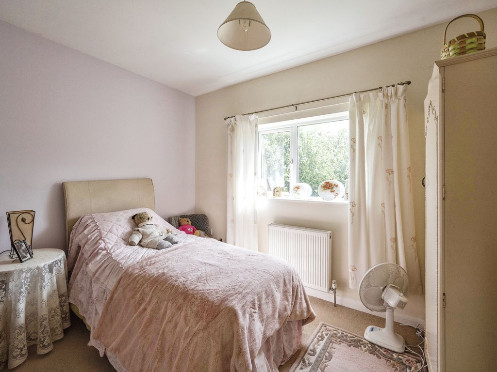 3 bed detached bungalow for sale in Old Village Street, Burghwallis, Doncaster DN6, £450,000