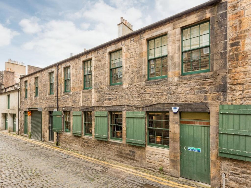 2 bed town house for sale in The Old Auction House, New Town, Edinburgh EH2, £380,000