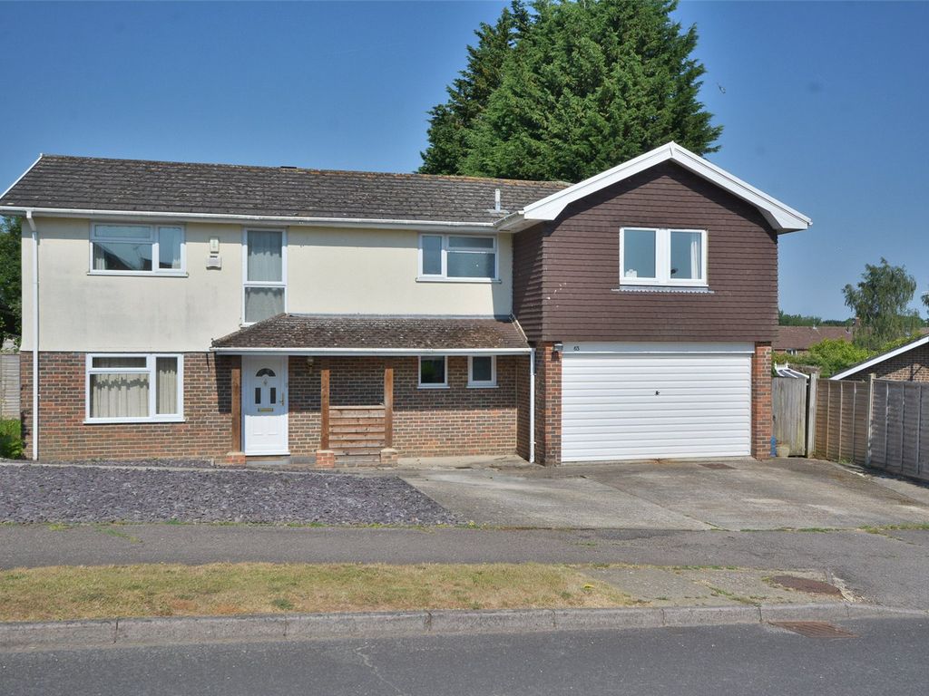 5 bed detached house for sale in Glebelands, Pulborough, West Sussex RH20, £635,000