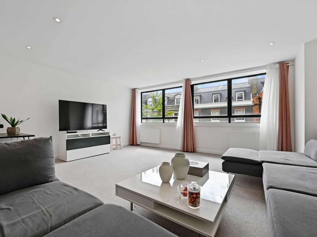 4 bed flat for sale in Harley Street, Marylebone W1G, £2,000,000