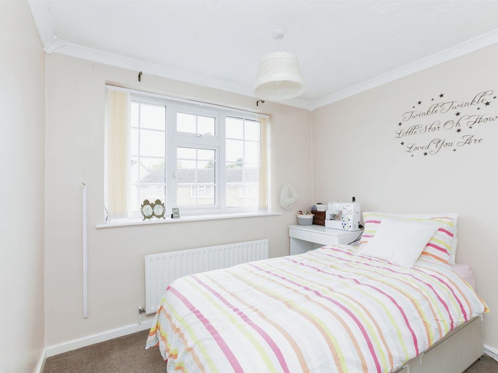 3 bed detached house for sale in Regency Close, Glen Parva, Leicester LE2, £340,000
