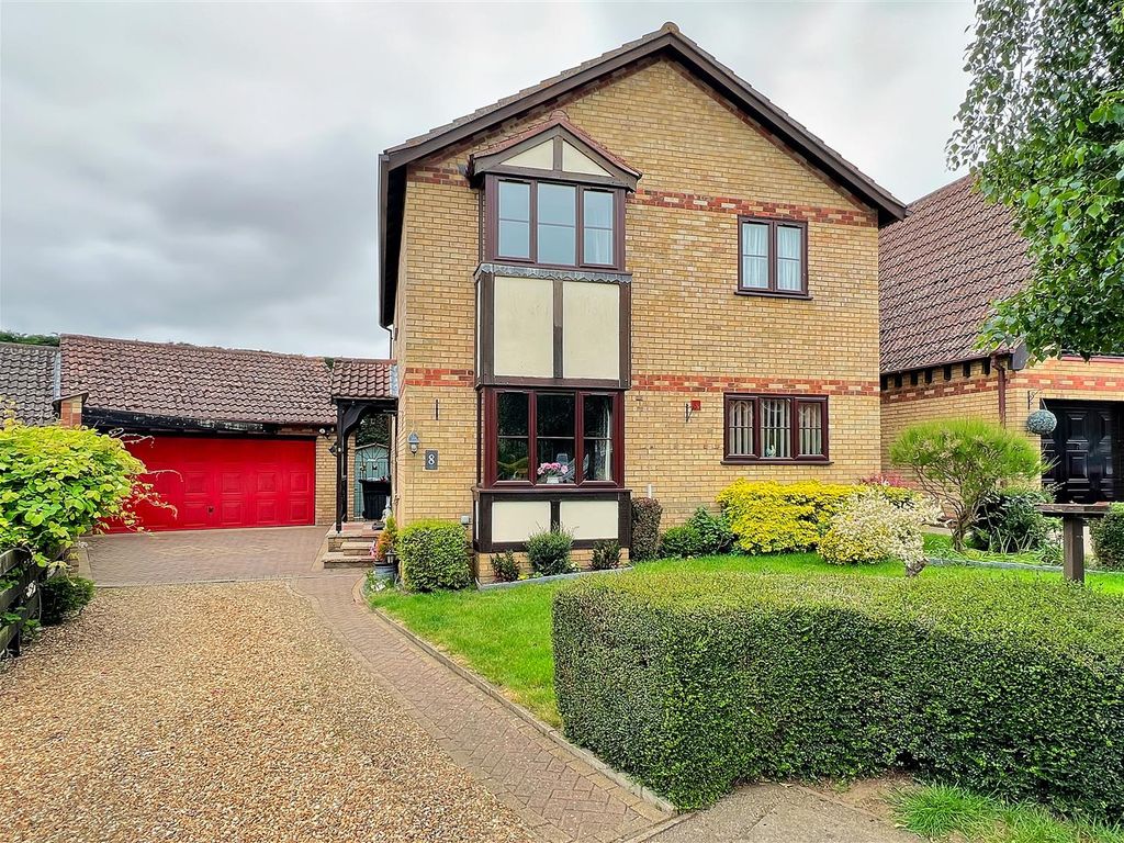 4 bed detached house for sale in Metcalfe Way, Haddenham, Ely CB6, £425,000