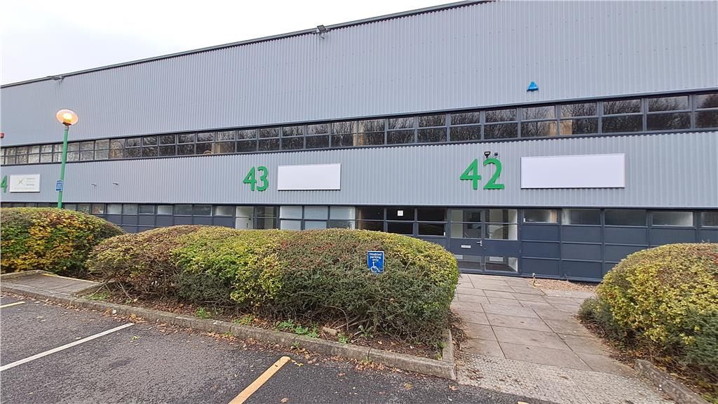 Light industrial to let in 43 Potters Lane, Kiln Farm, Milton Keynes, Buckinghamshire MK11, £50,431 pa