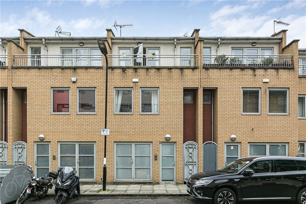2 bed terraced house for sale in Ramsgate Street, London E8, £900,000