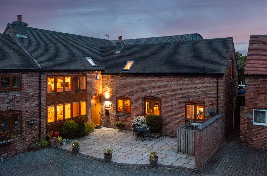 5 bed barn conversion for sale in Orton Lane, Sheepy Magna, Atherstone CV9, £750,000