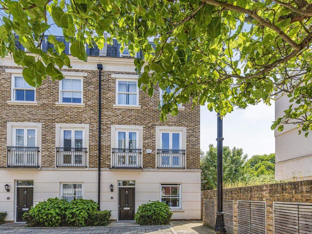 5 bed end terrace house for sale in Heathcote Gate, Fulham SW6, £1,890,000