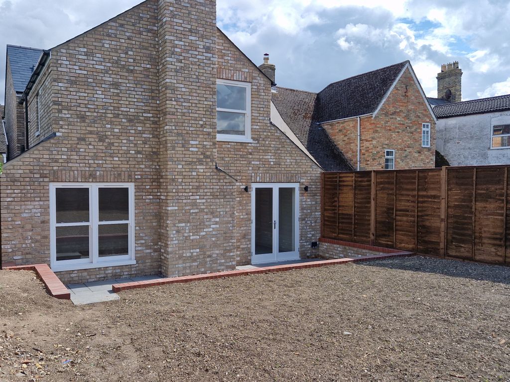 4 bed detached house to rent in High Street, Sutton, Ely CB6, £2,560 pcm