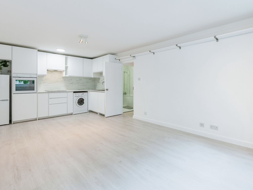 1 bed flat for sale in Annesley Walk, Archway N19, £350,000