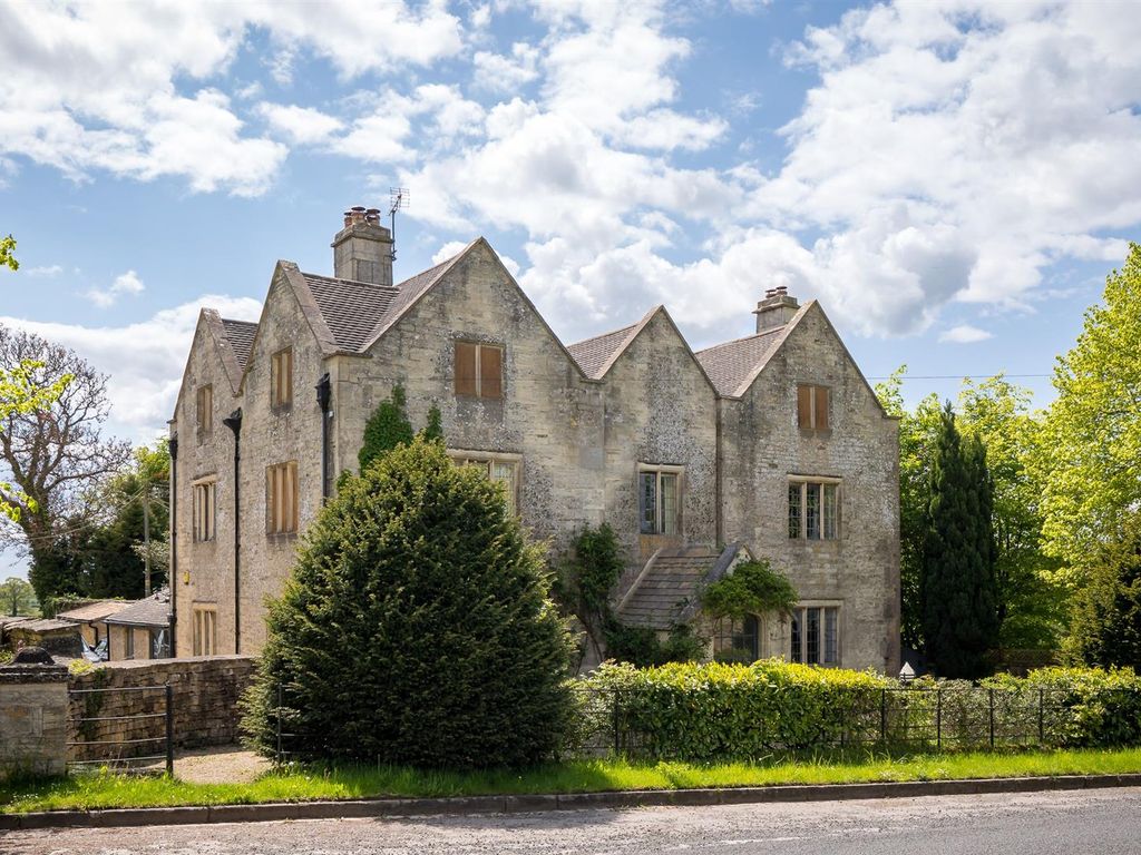 6 bed detached house for sale in Frampton Mansell, Stroud GL6, £1,295,000