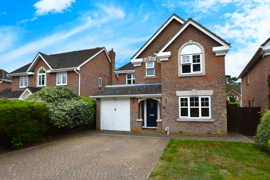4 bed detached house for sale in Seymour Drive, Camberley GU15, £625,000