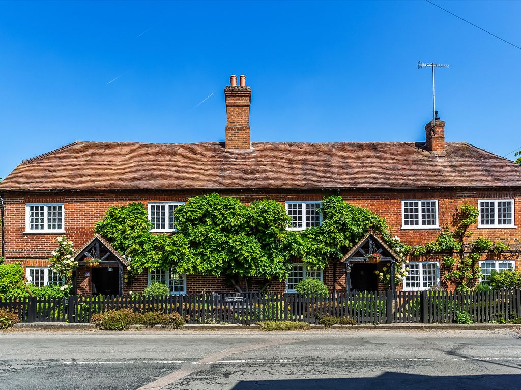 6 bed detached house for sale in The Street, Puttenham, Guildford, Surrey GU3, £1,395,000