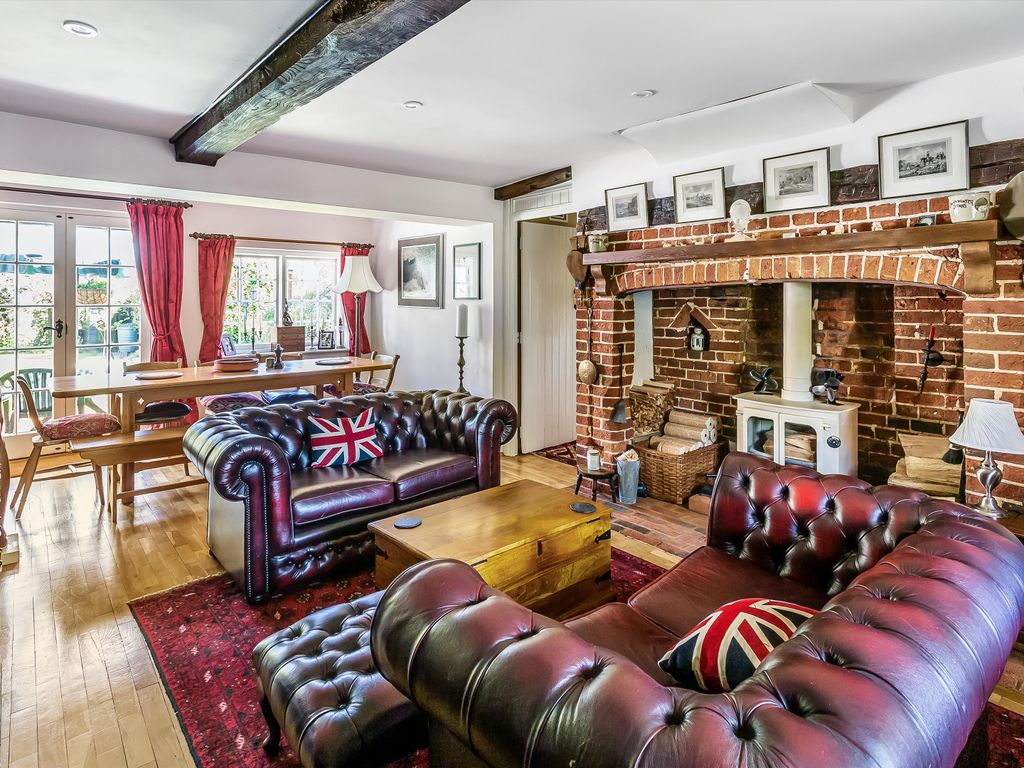 6 bed detached house for sale in The Street, Puttenham, Guildford, Surrey GU3, £1,395,000