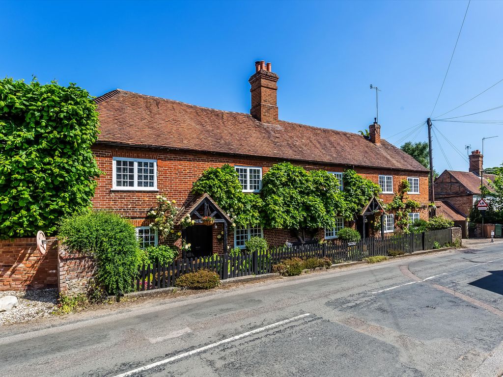 6 bed detached house for sale in The Street, Puttenham, Guildford, Surrey GU3, £1,395,000