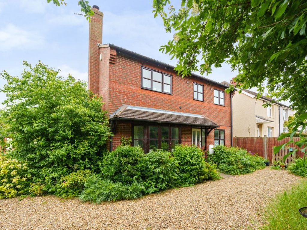 4 bed detached house for sale in Bedford Road, Marston Moretaine, Bedford MK43, £500,000