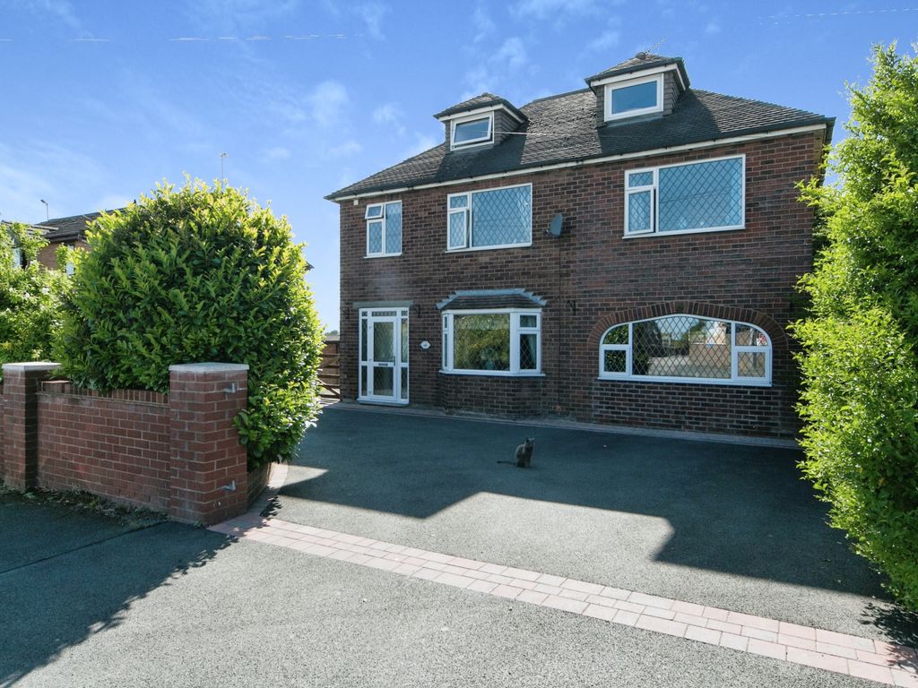 6 bed detached house for sale in Coppa View, Buckley CH7, £400,000