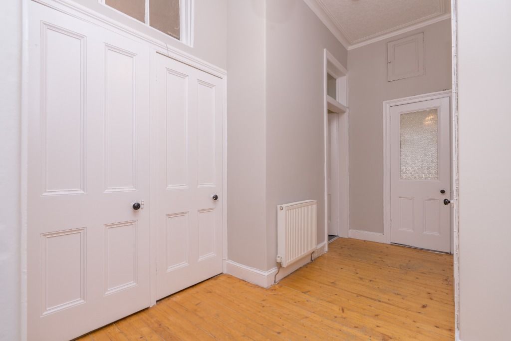 2 bed flat to rent in Viewforth, Bruntsfield, Edinburgh EH10, £1,500 pcm
