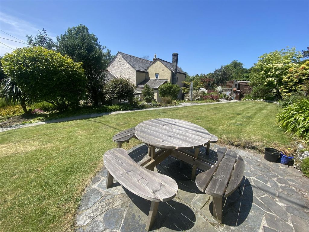 3 bed detached house for sale in Lanjeth, High Street, St. Austell PL26, £449,950