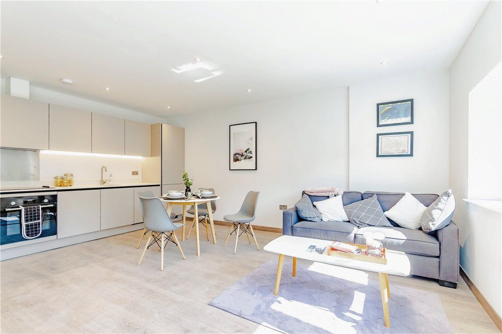 New home, 1 bed flat for sale in Croydon Road, Caterham, Surrey CR3, £245,000