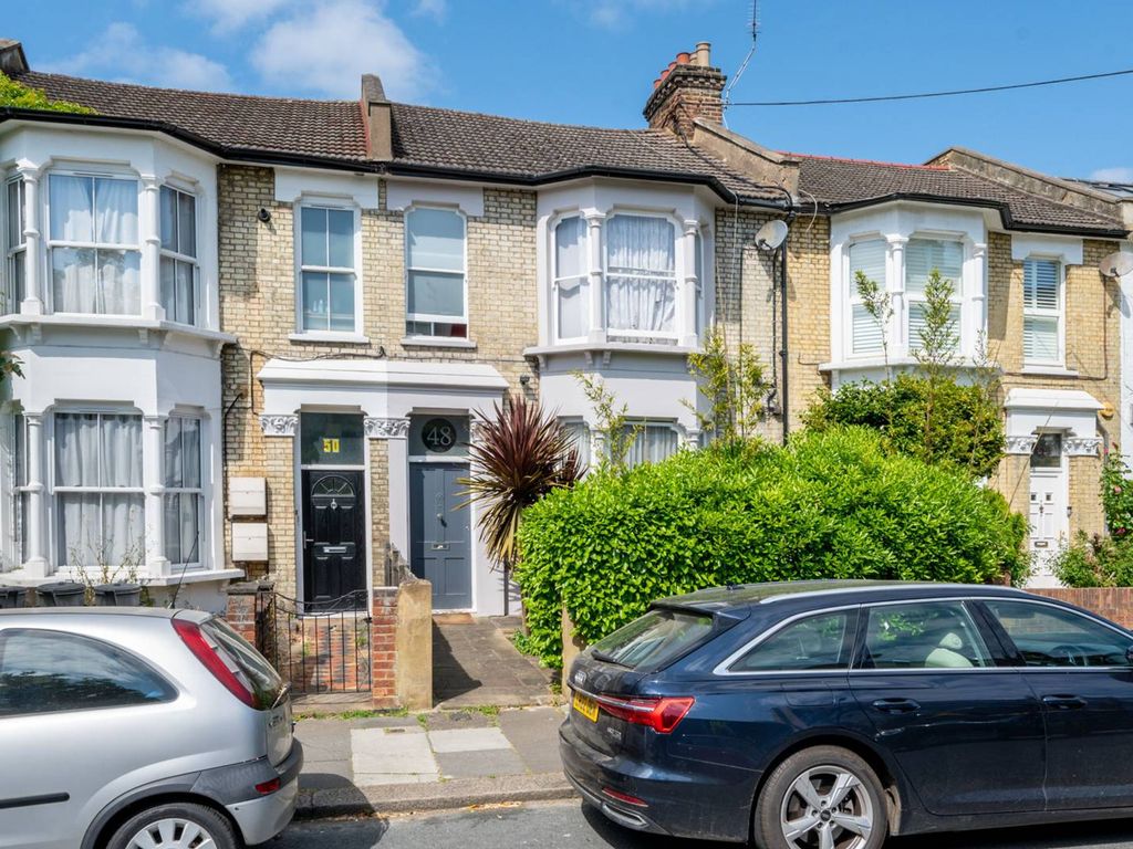 4 bed terraced house for sale in Warbeck Road, Shepherd