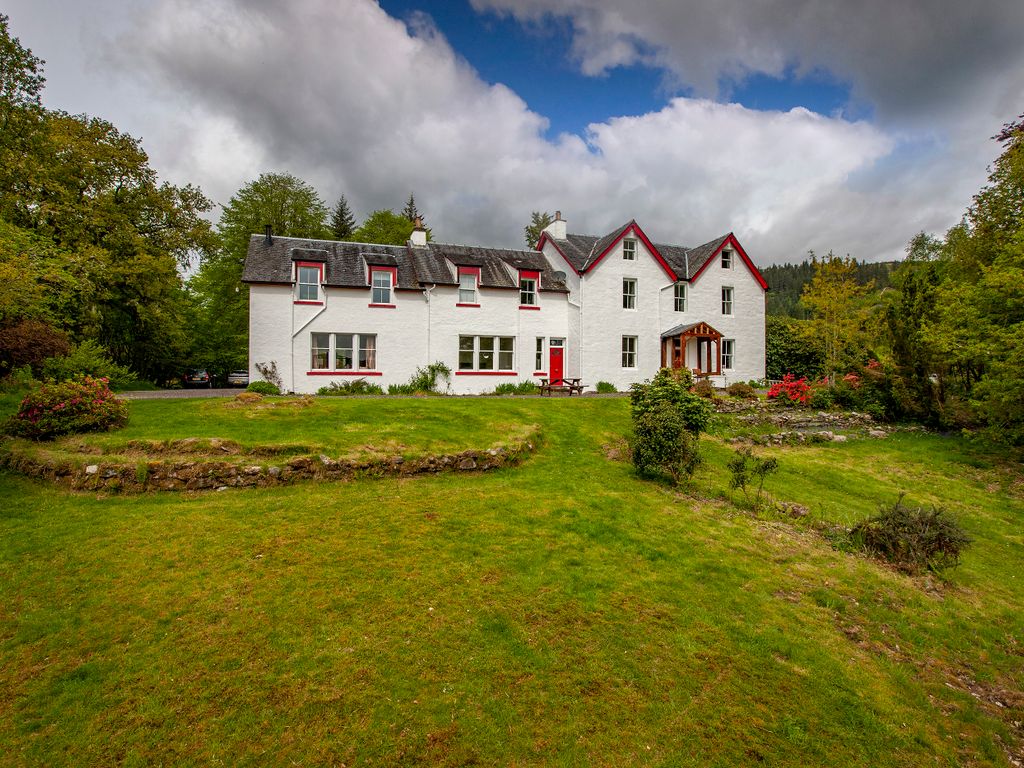 8 bed detached house for sale in Dalavich, Taynuilt PA35, £750,000