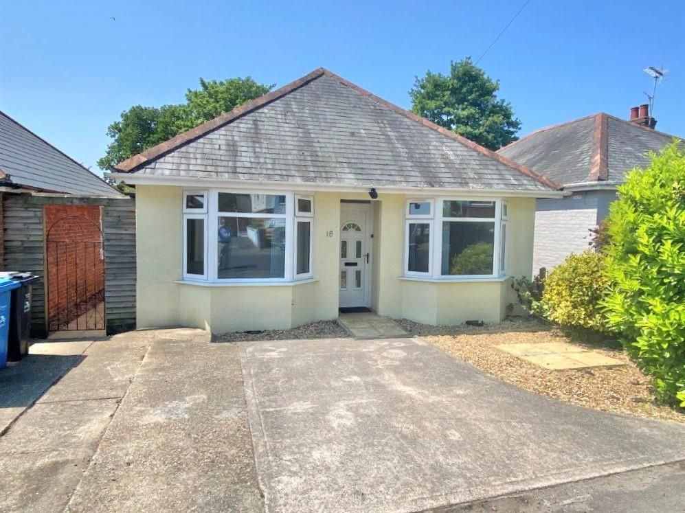3 bed detached bungalow for sale in Sunnyside Road, Parkstone, Poole BH12, £355,000