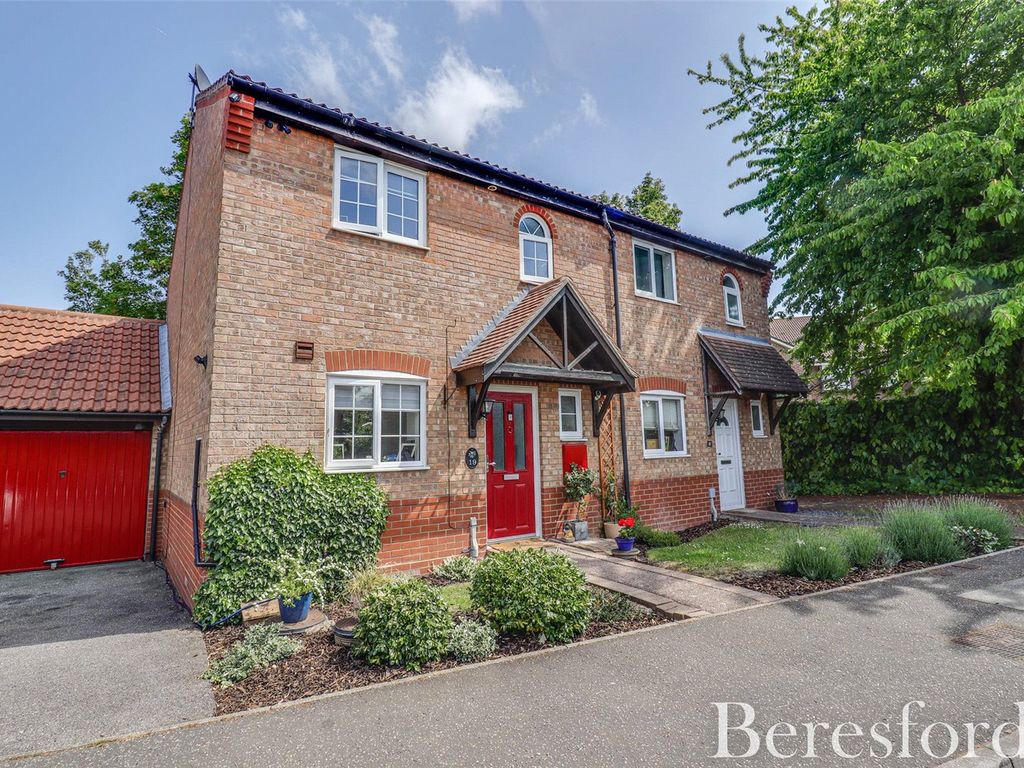 3 bed semi-detached house for sale in Cleves Avenue, Brentwood CM14, £475,000