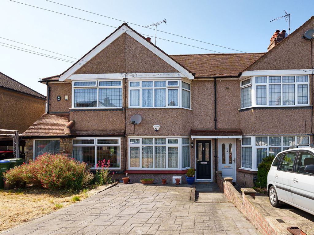 3 bed terraced house for sale in Howard Avenue, Bexley DA5, £420,000