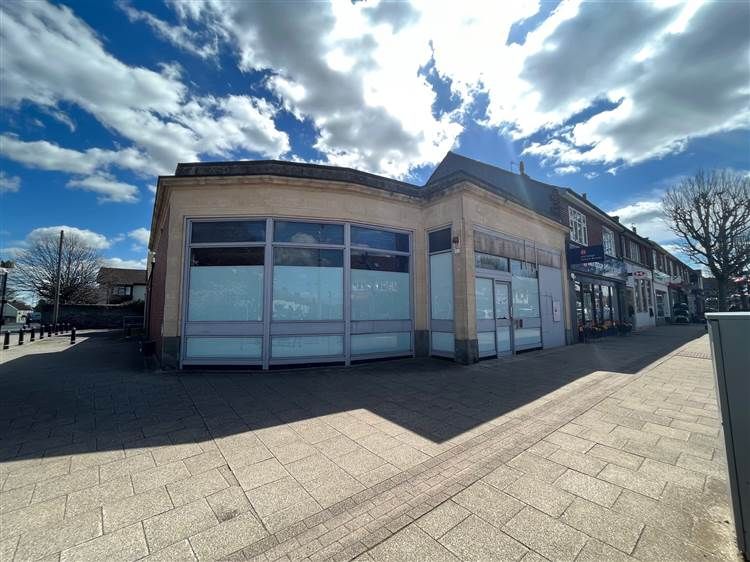 Retail premises to let in Badminton Road, Downend, Bristol BS16, £35,000 pa