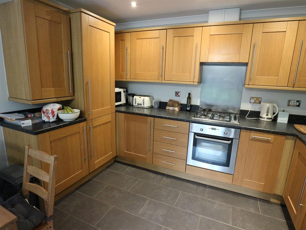 1 bed flat to rent in William James Way, Henley-In-Arden B95, £850 pcm
