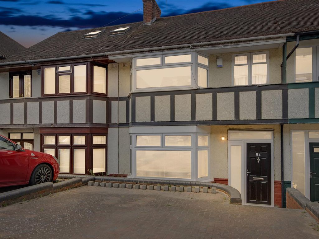 3 bed terraced house for sale in Ferney Road, East Barnet EN4, £585,000