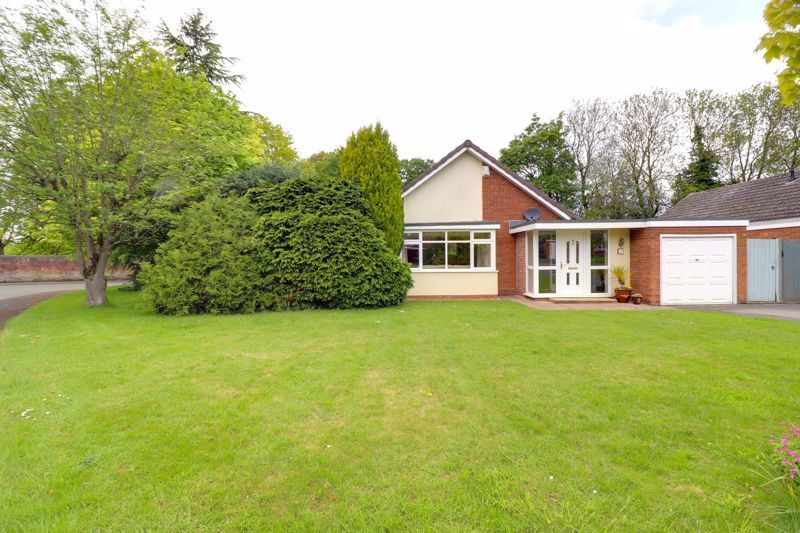 3 bed bungalow for sale in The Ring, Little Haywood, Stafford ST18, £440,000