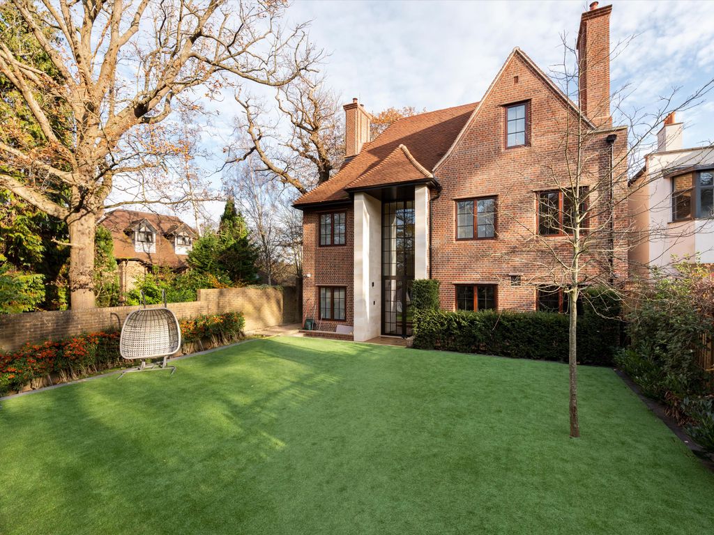 6 bed detached house for sale in The Bishops Avenue, London N2, £16,500,000